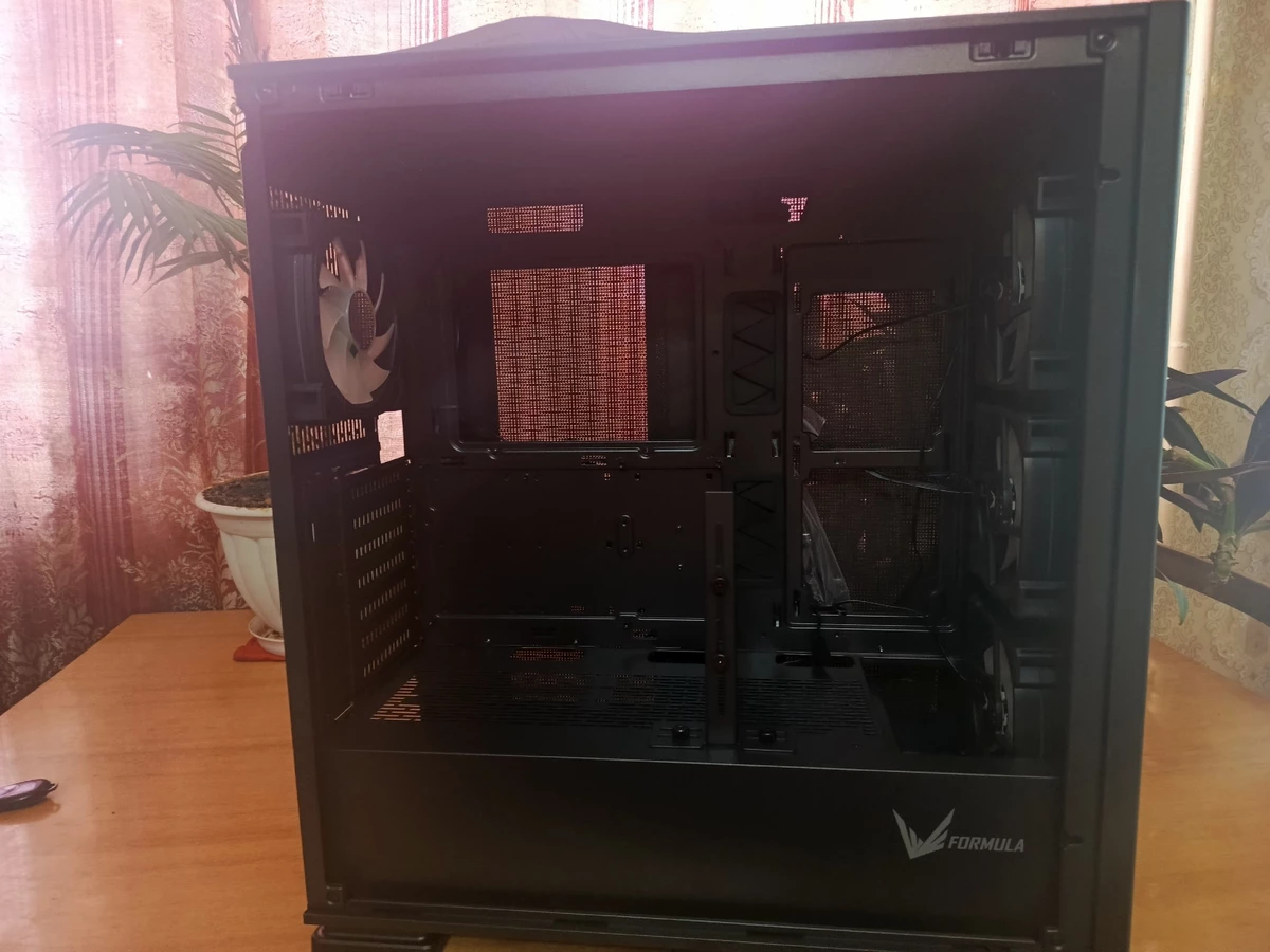 Корпус ATX Formula Air Power G5 EX Midi-Tower — доступное великолепие Корпус ATX Formula Air Power G5 EX Midi-Tower — доступное великолепие