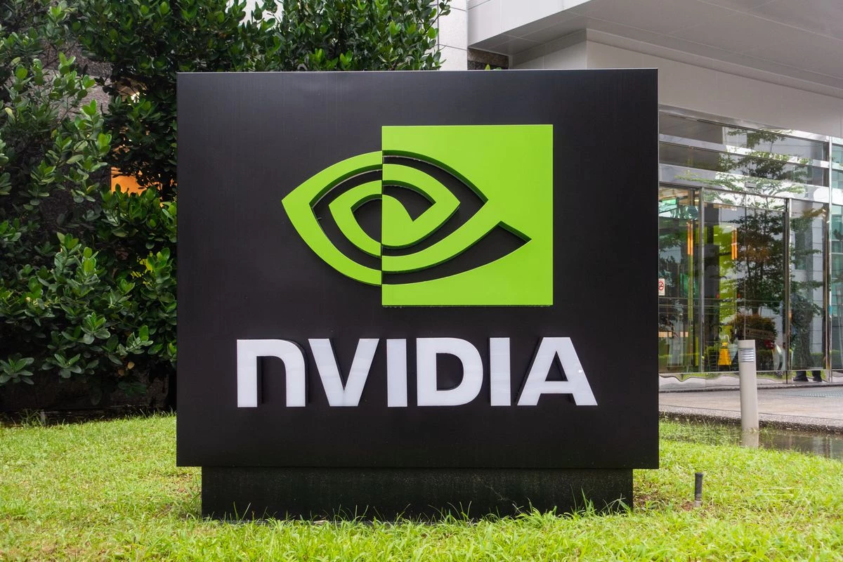 NVIDIA закрывает офис в России