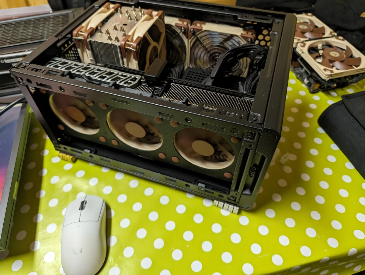 RTX 4090 с охлаждением от Noctua возможна, но придется делать ее самостоятельно