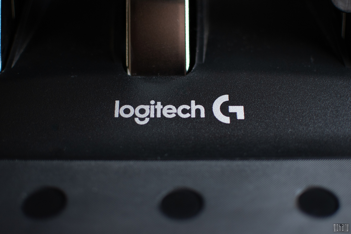 Обзор игрового руля Logitech G923 - лучший бюджетный руль