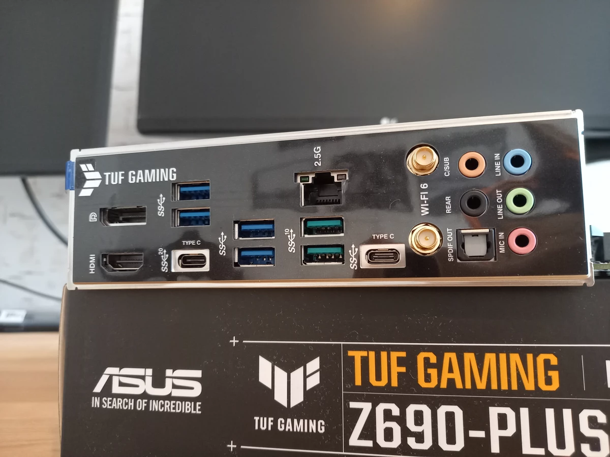 Обзор DDR4 материнской платы ASUS TUF GAMING Z690-PLUS WIFI D4