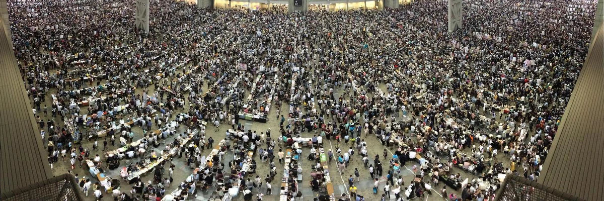 270 000 человек посетило Comiket 103 30-31 декабря