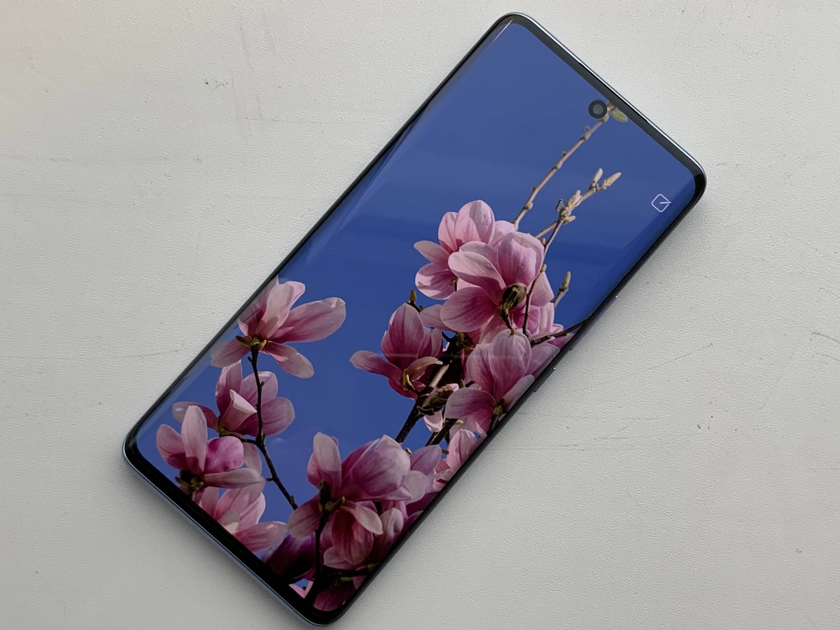 Huawei nova 9 — смартфон для игры и съемки