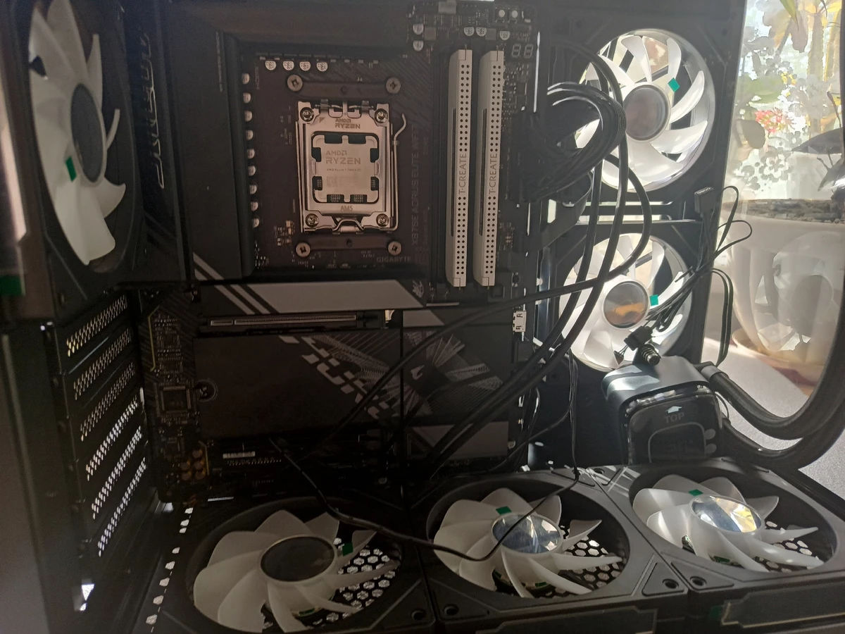 Обзор сборки ПК на базе компонентов Ocypus Iota и RTX 5080: мощная система для геймеров и энтузиастов Обзор сборки ПК на базе компонентов Ocypus Iota и RTX 5080: мощная система для геймеров и энтузиастов