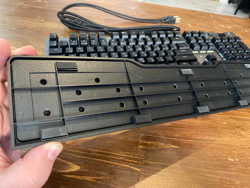 Обзор игровой клавиатуры ADATA XPG Summoner Обзор игровой клавиатуры ADATA XPG Summoner