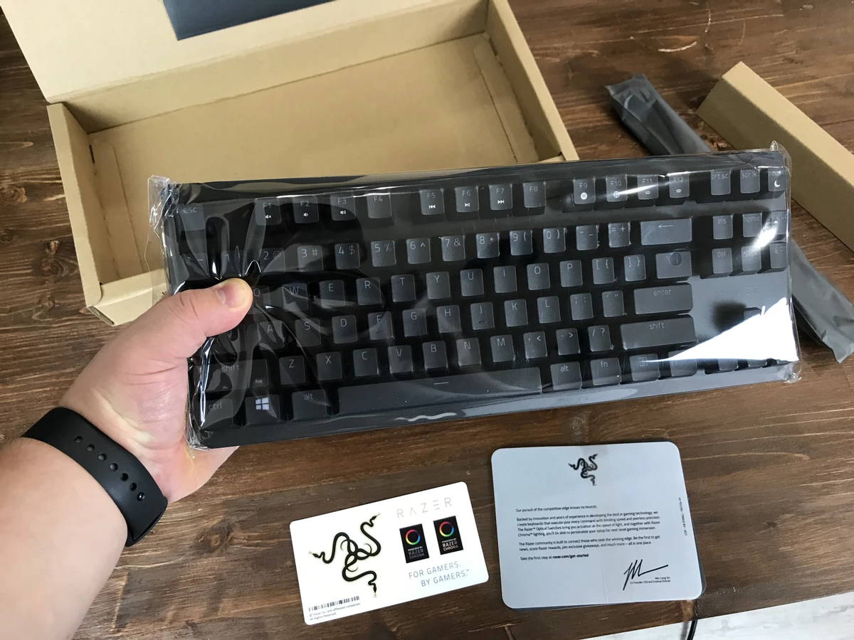 Razer Huntsman Tournament Edition: игровая клавиатура с оптическими переключателями для киберспорта