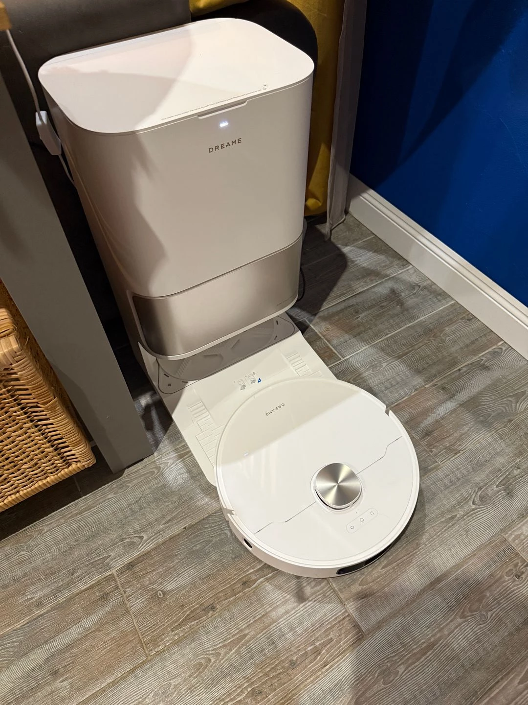 Лень как движущая сила: почему DreameBot L10s Pro Ultra Heat — лучший пылесос, что у меня был Лень как движущая сила: почему DreameBot L10s Pro Ultra Heat — лучший пылесос, что у меня был