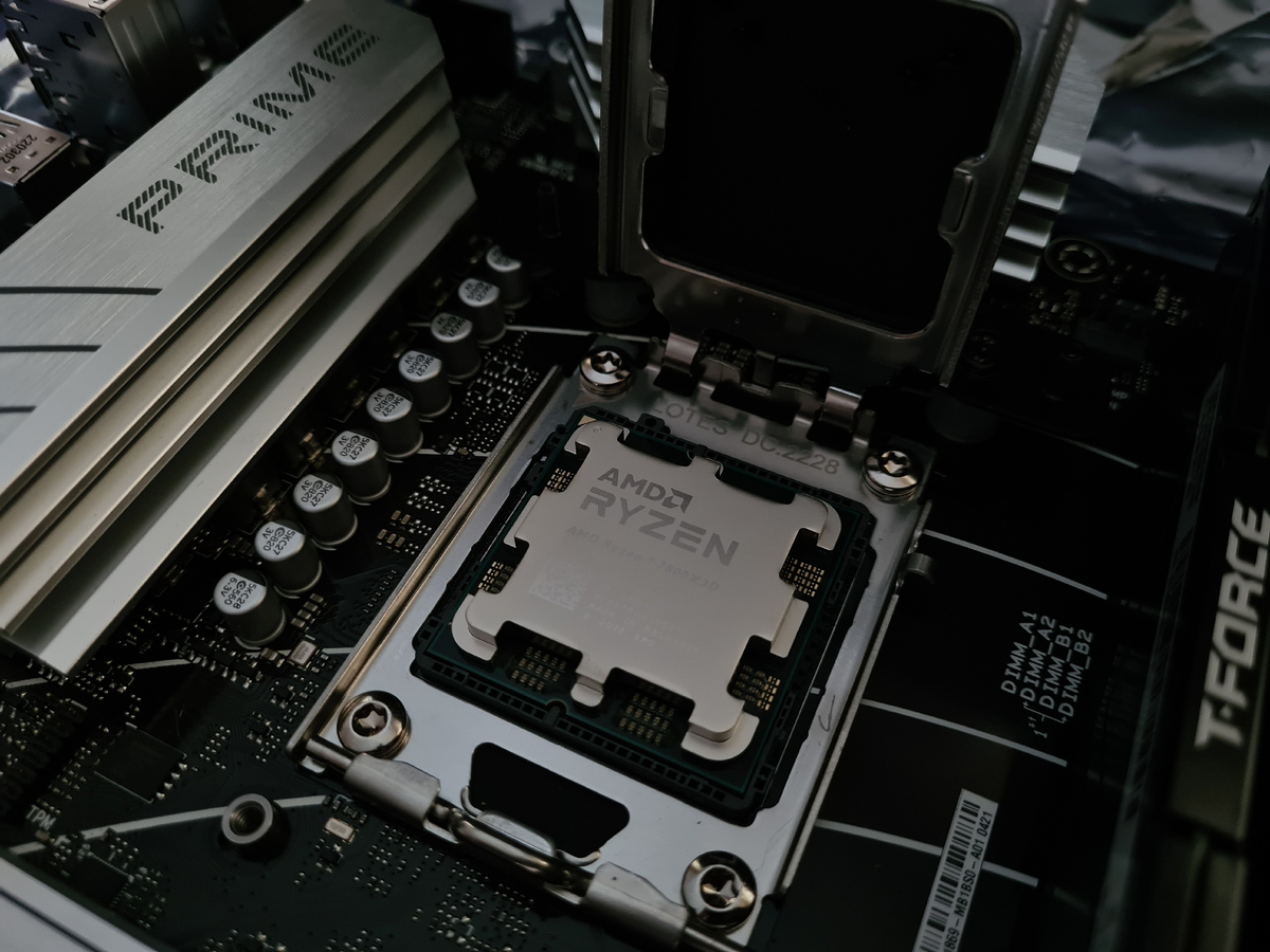 Обзор лучшего игрового процессора на рынке AMD Ryzen 7 7800X3D