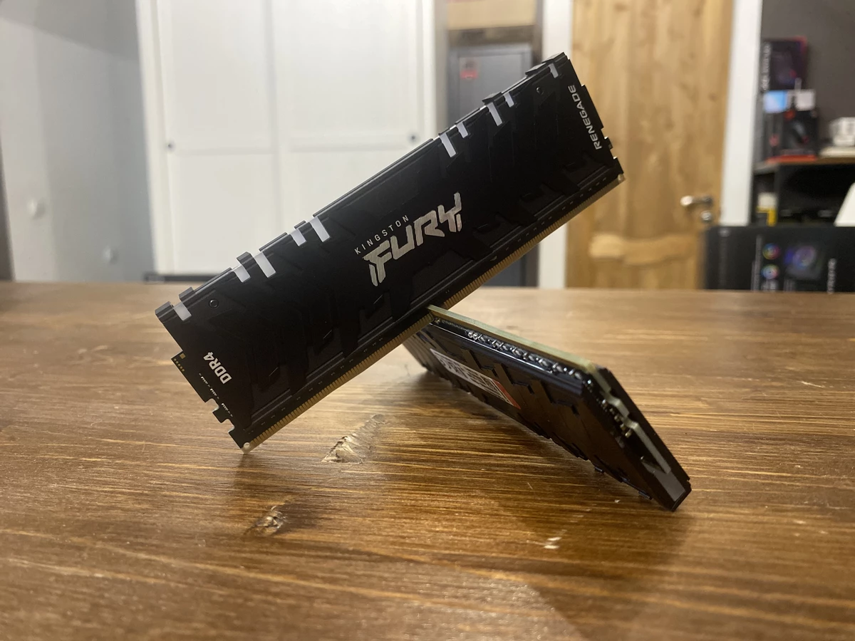 Обзор оперативной памяти Kingston Fury Renegade RGB Обзор оперативной памяти Kingston Fury Renegade RGB