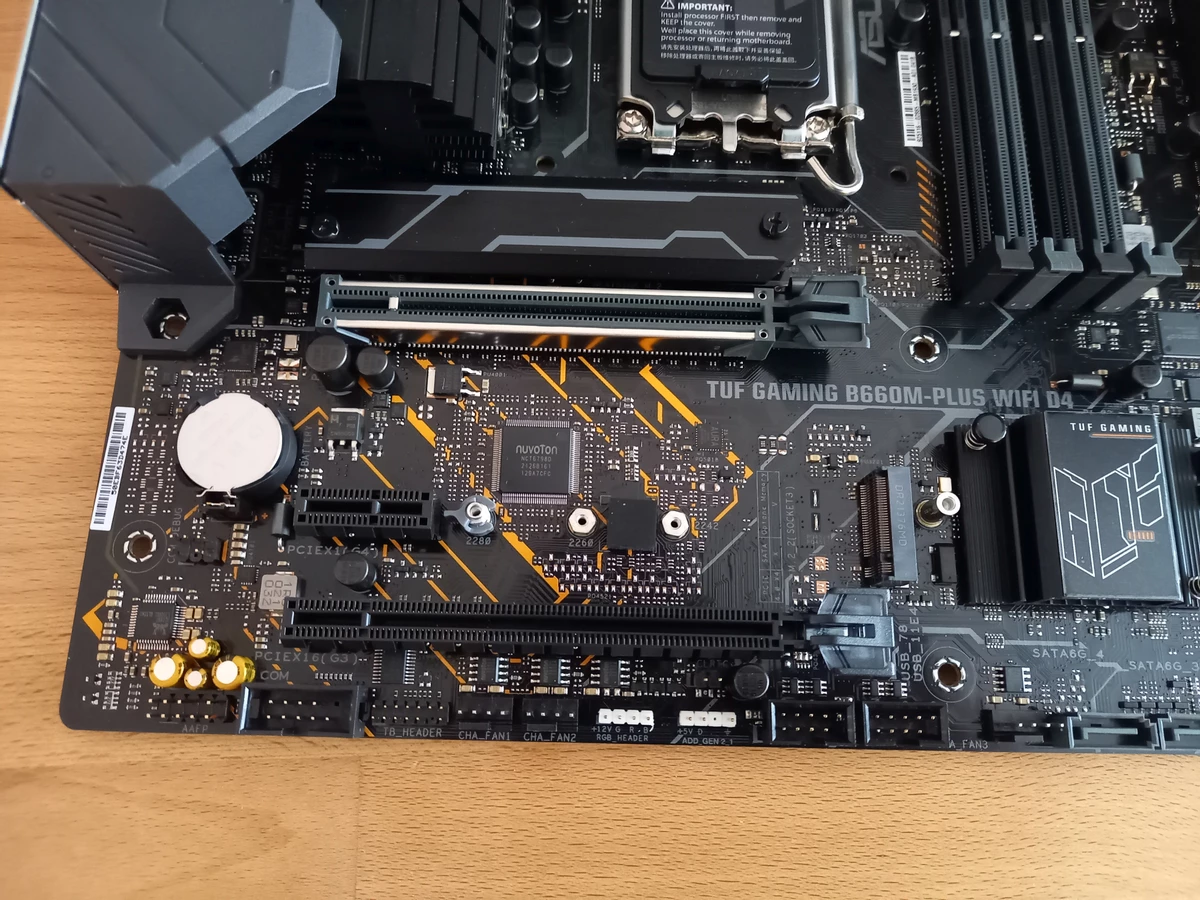 Asus tuf gaming b760m e