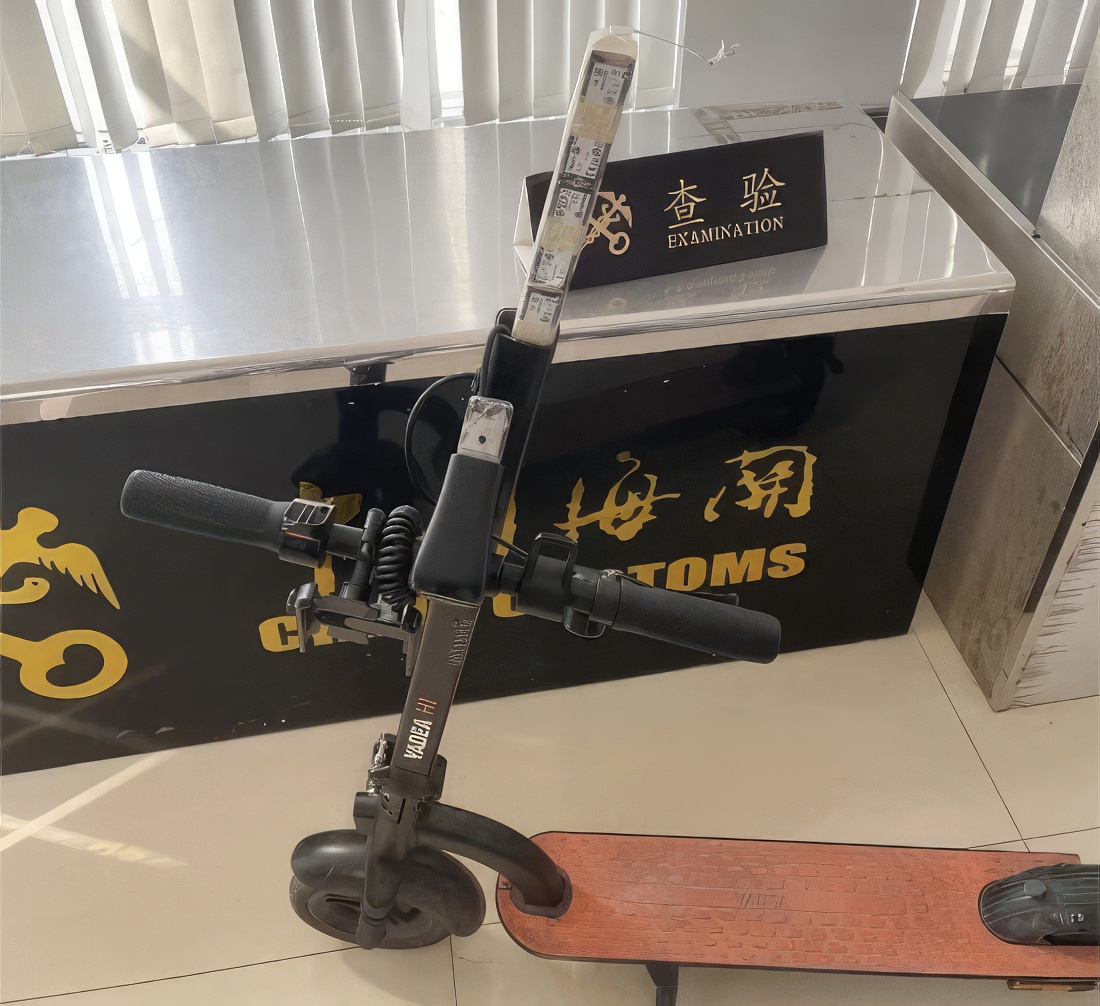 Китайская таможня поймала электро-самокат с 84 SSD внутри
