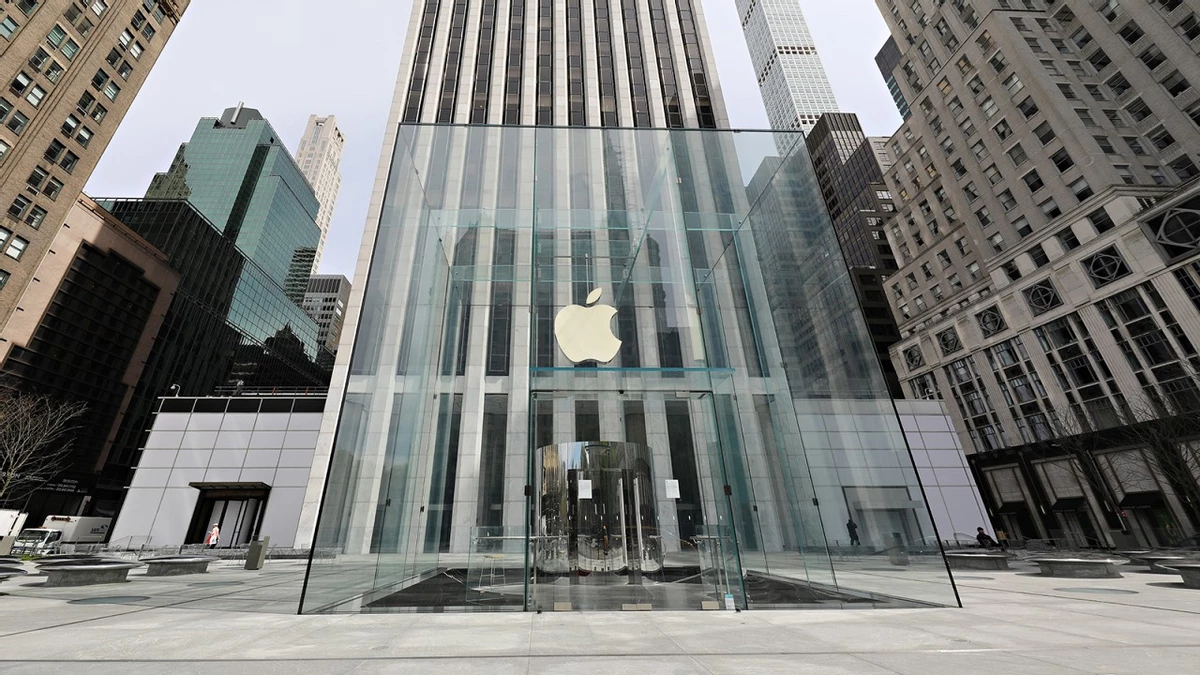 Apple ищет помощь у Intel и Samsung из-за дефицита мощностей TSMC 