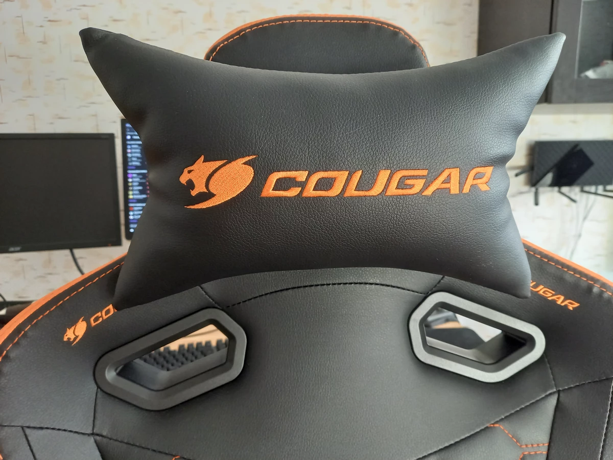 Обзор игрового кресла Cougar Outrider S