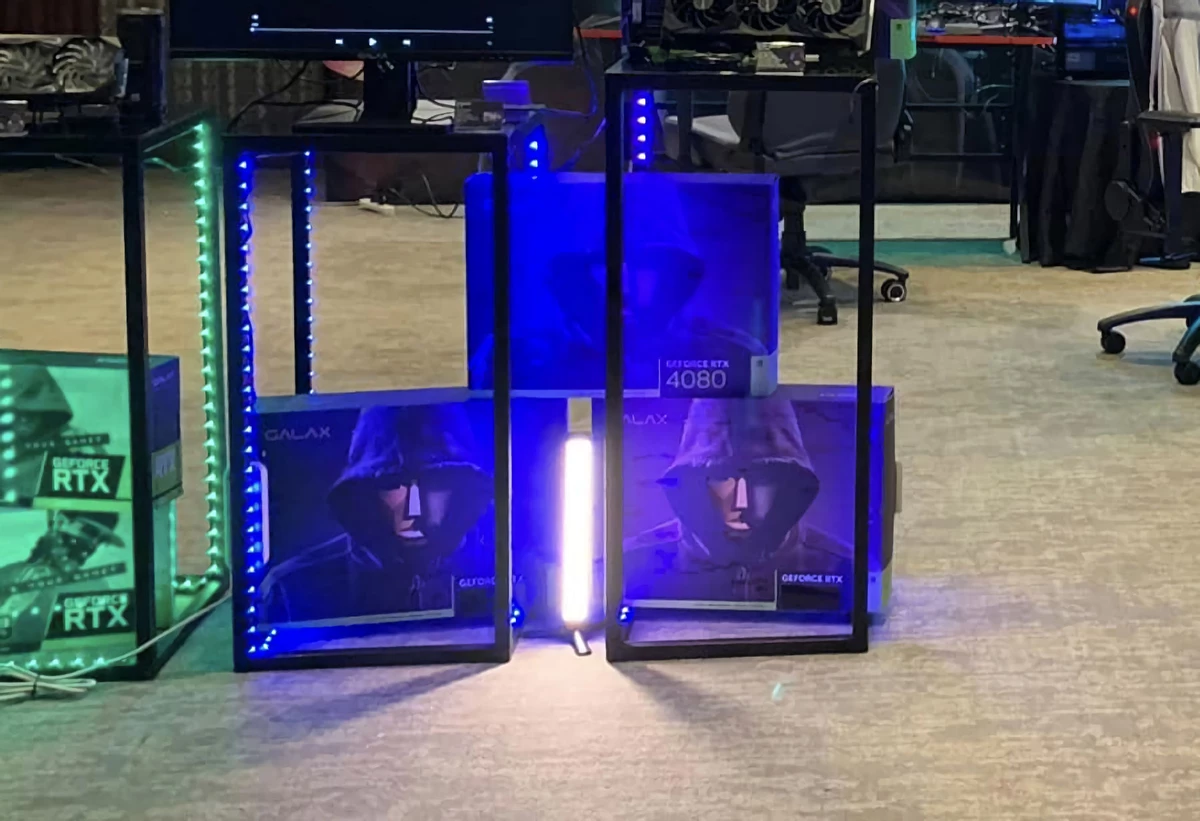 GALAX показала коробку NVIDIA RTX 4050 GALAX показала коробку NVIDIA RTX 4050