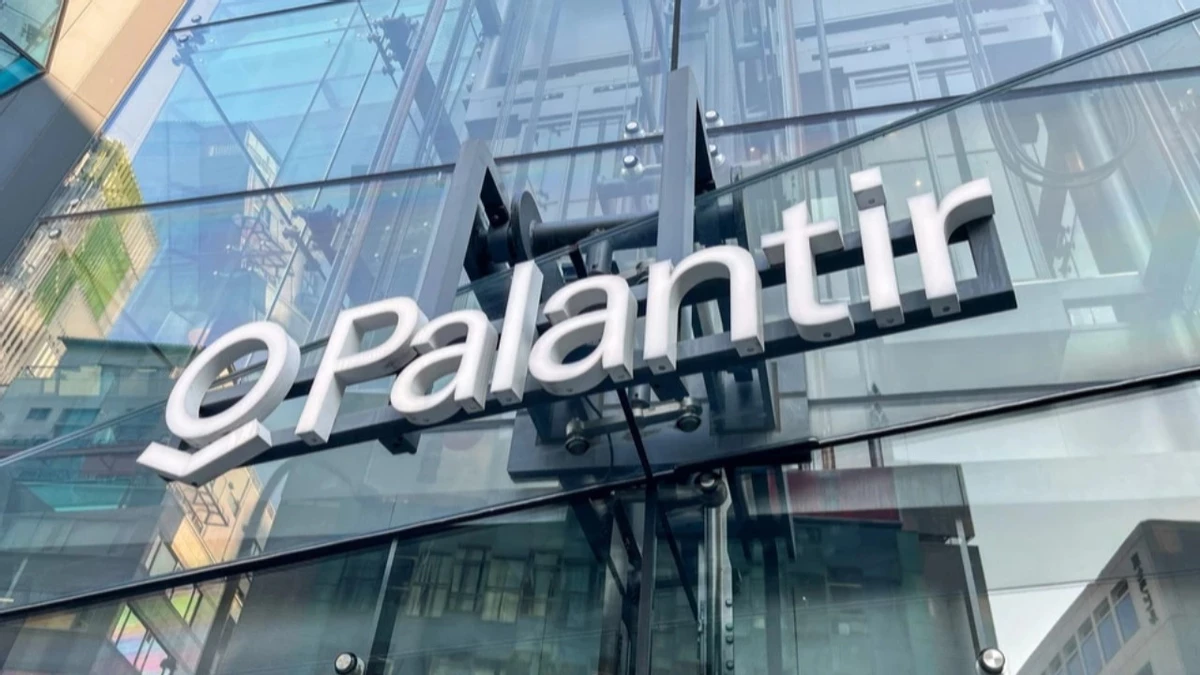 Глава Palantir обрушился с критикой на рынок ИИ и заявил, что всё пошло не по плану