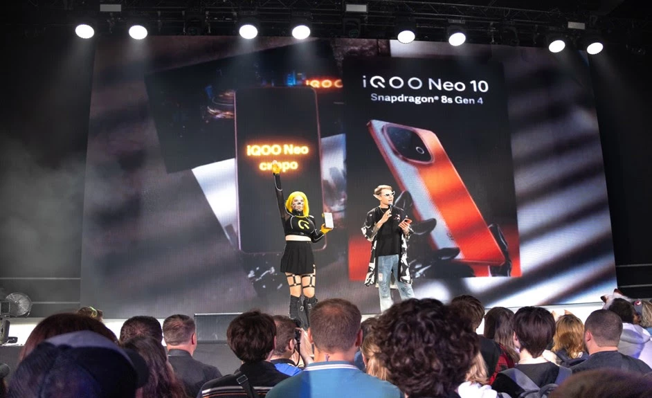 iQOO раздавала заряд на Epic Con 2025 iQOO раздавала заряд на Epic Con 2025