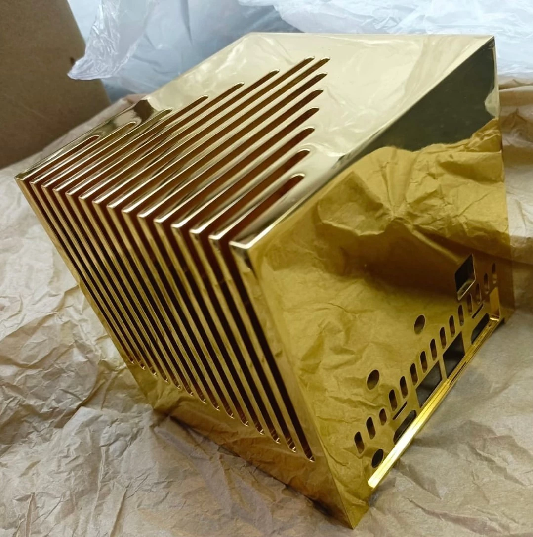 Solid gold mini computer sells for $1.7 million and weighs nearly 13 kilograms Solid gold mini computer sells for $1.7 million and weighs nearly 13 kilograms