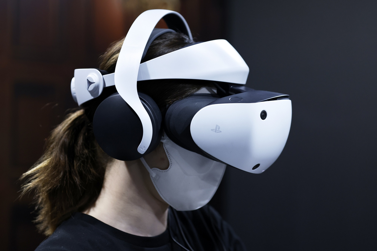Продажи гарнитуры PS VR2 далеки от прогнозов Sony