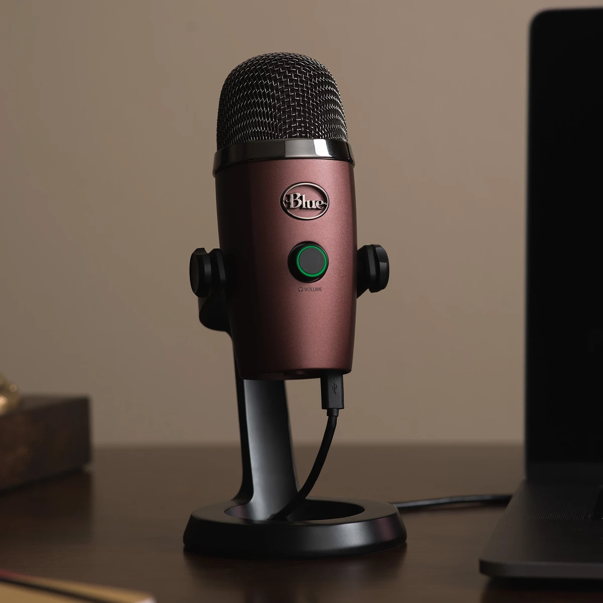 Обзор микрофона Blue Yeti Nano