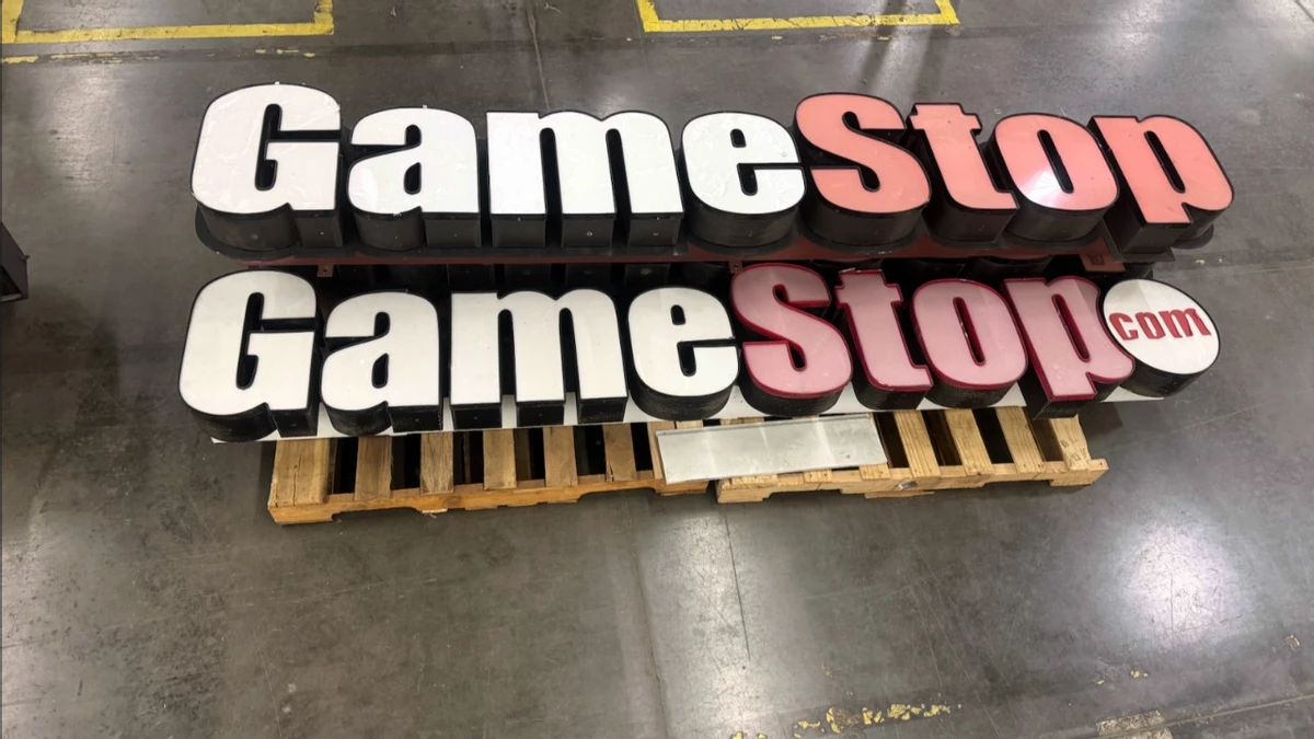 Игры, карточки и грязные носки: чтобы купить eBay, босс GameStop пошел продавать всякое... на eBay Игры, карточки и грязные носки: чтобы купить eBay, босс GameStop пошел продавать всякое... на eBay