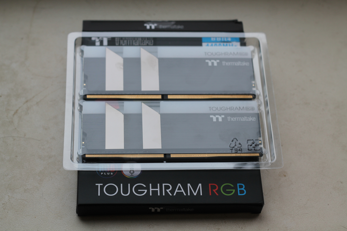 [Обзор] Оперативная память от Thermaltake TOUGHRAM RGB DDR4 - универсальный солдат