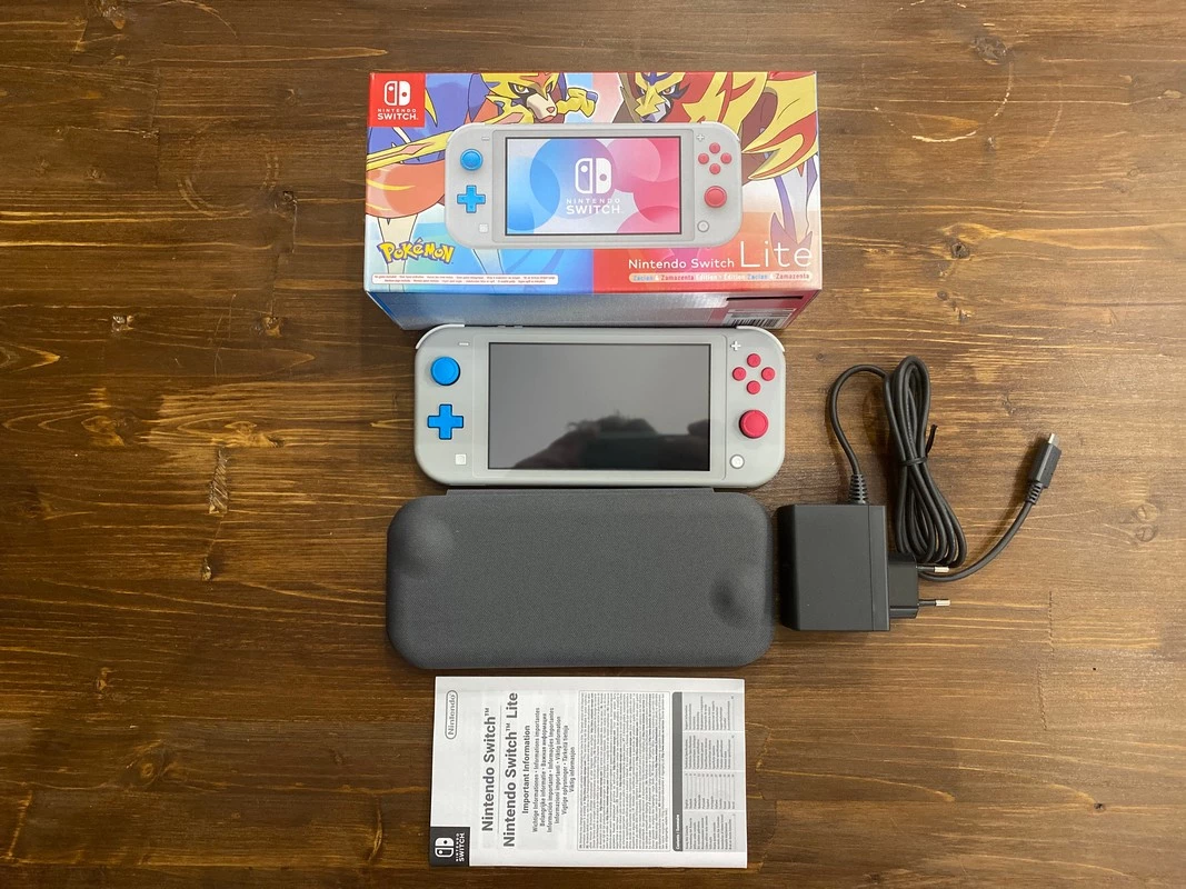 Nintendo switch lite хорошая