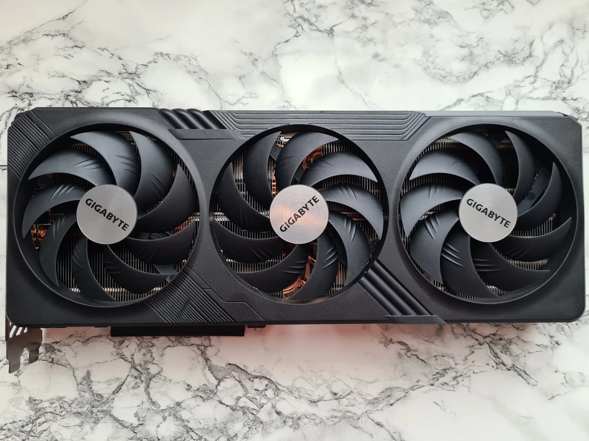 Обзор Gigabyte Radeon RX 7900 XT Gaming OC Обзор Gigabyte Radeon RX 7900 XT Gaming OC