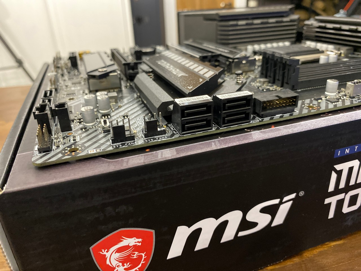 [Обзор] MSI MAG Z490 Tomahawk — бюджетная материнская плата для процессоров нового поколения