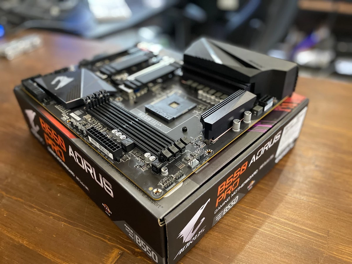 Материнская плата GIGABYTE B550 AORUS PRO — новое поколение матплат для нового поколения процессоров