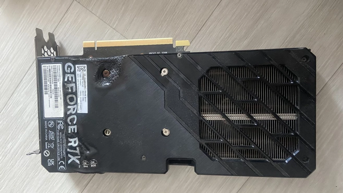 NVIDIA RTX 4060 Ti самоуничтожилась в системе пользователя NVIDIA RTX 4060 Ti самоуничтожилась в системе пользователя