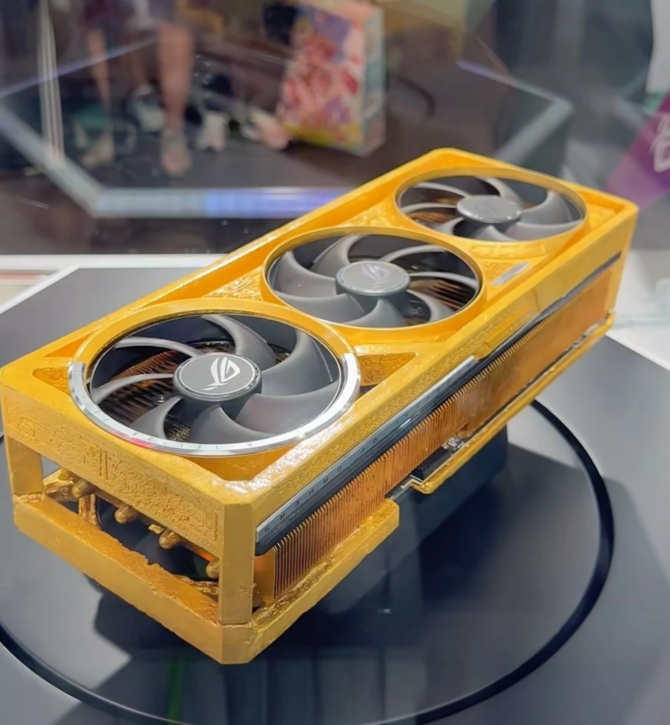 Эта RTX 5090 буквально сделана из золота Эта RTX 5090 буквально сделана из золота