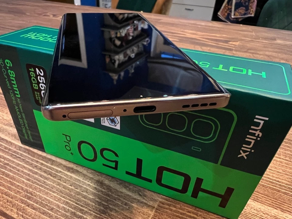 Infinix HOT 50 Pro+: Тонкий смартфон с флагманскими нотками Infinix HOT 50 Pro+: Тонкий смартфон с флагманскими нотками