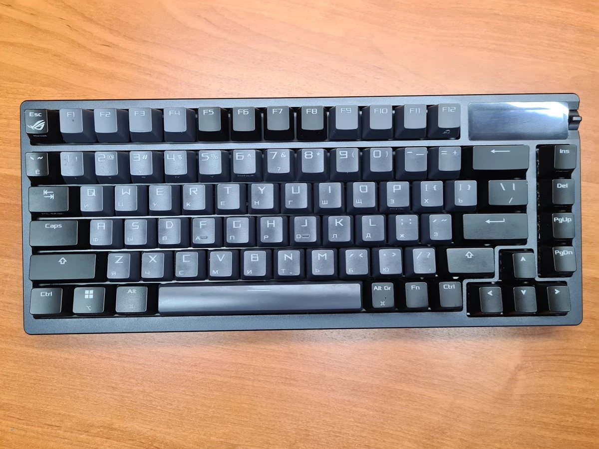Обзор беспроводной клавиатуры ASUS ROG Azoth Обзор беспроводной клавиатуры ASUS ROG Azoth