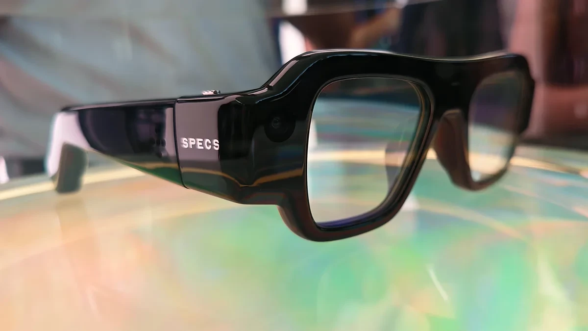 Snap открыла предзаказ на AR-очки Specs с автономной работой и мультиплеером взглядами Snap открыла предзаказ на AR-очки Specs с автономной работой и мультиплеером взглядами