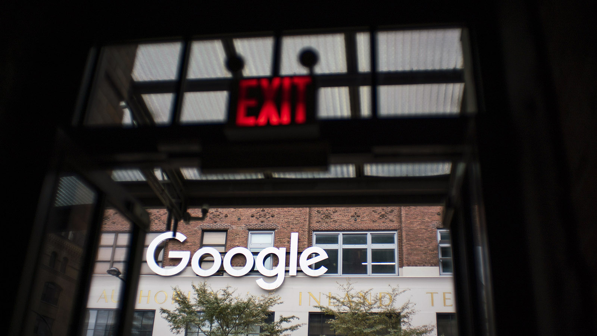 Google продолжит увольнять людей и в 2024 году — их заменит ИИ