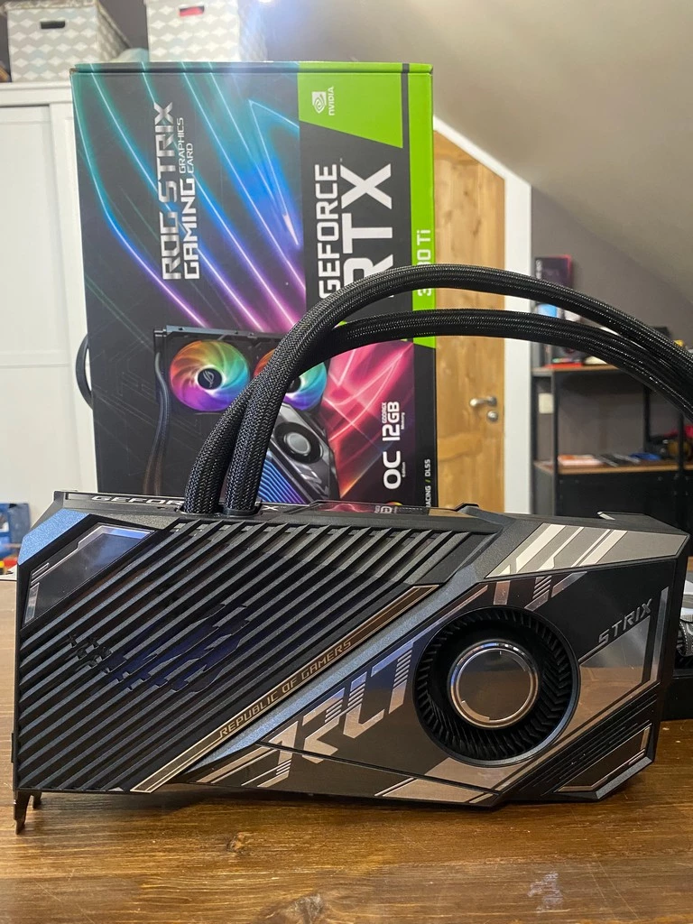 Обзор видеокарты ASUS ROG STRIX LC GeForce RTX 3080 Ti OC (12 ГБ) с жидкостной системой охлаждения Обзор видеокарты ASUS ROG STRIX LC GeForce RTX 3080 Ti OC (12 ГБ) с жидкостной системой охлаждения