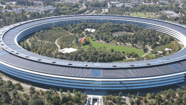 Apple переключает производство на MacBook Pro из-за нехватки чипов памяти