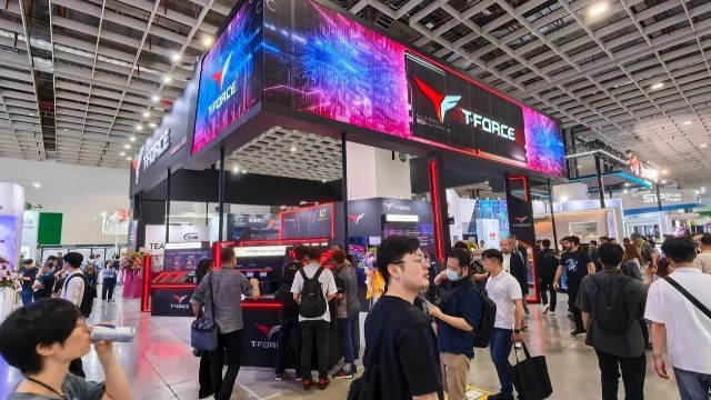 TEAMGROUP на Computex 2026 — 10 лет T-FORCE, карбоновые новинки и устройства для уничтожения данных