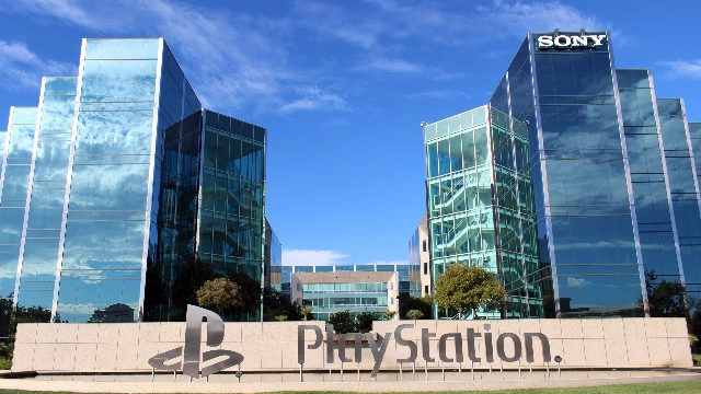 Раз не вышло с играми, время атаковать Sony: Stop Killing Games присоединились к крупному судебному иску из-за отмены дисков
