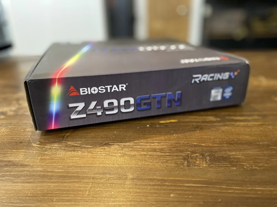 Biostar Racing Z490GTN — очень маленькая «мать»