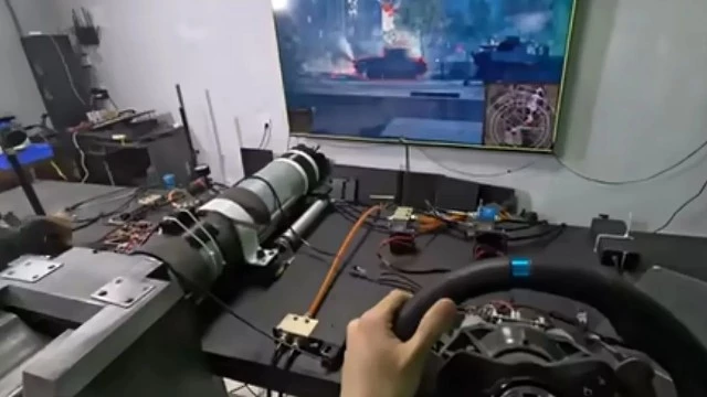 А вот и правильный способ игры в "Танки" с друзьями