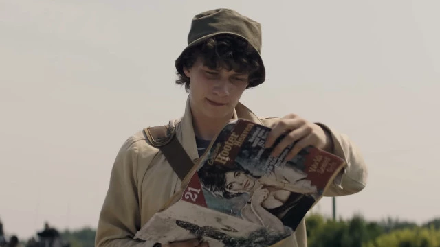 Трейлер антиутопии «Долгая прогулка» про игру на выживание для подростков