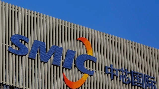 Китайская SMIC резко нарастила выручку и подобралась к Samsung и TSMC на рынке производства чипов
