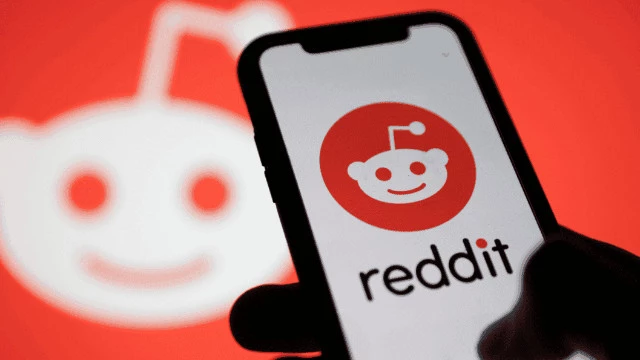 "Это другое!" — администрация Reddit чхать хотела на требования бунтующих модераторов ресурса и начала им угрожать