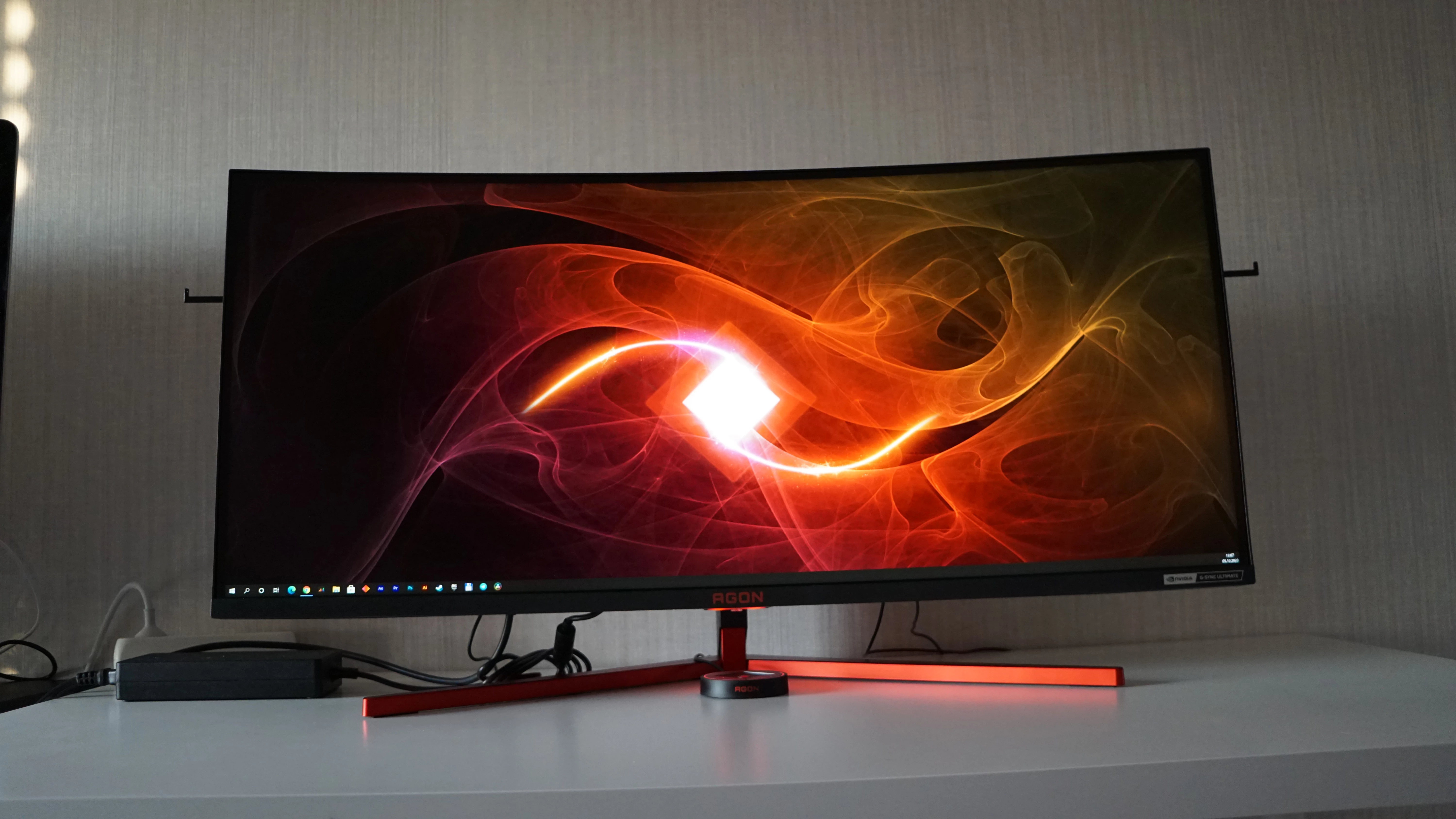 AOC Agon AG353UCG — игровой монитор с DisplayHDR 1000, частотой обновления 200 Гц и G-Sync Ultimate