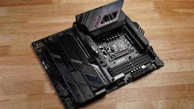 Обзор материнской платы ASUS ROG STRIX Z790-E Gaming WIFI II