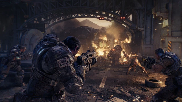 Создатели Gears of War: Е-Day в страхе и ужасе от того, что их могут всех уволить сразу после релиза игры