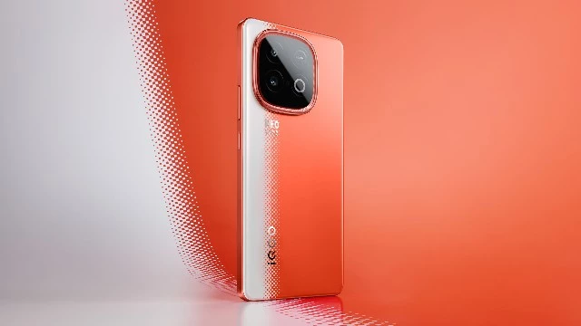 iQOO выпустила Neo 10 и Z10 в России— одни из лучших в соотношении цены к производительности