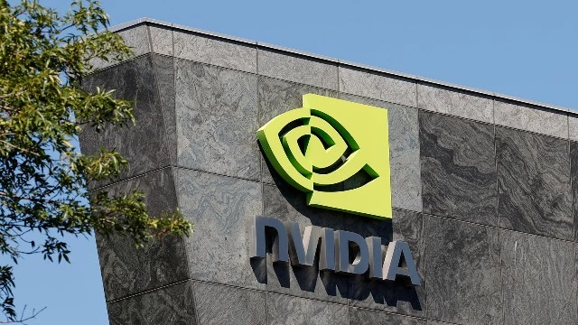 NVIDIA купила ИИ стартап, как запасной план, если их GPU перестанут покупать