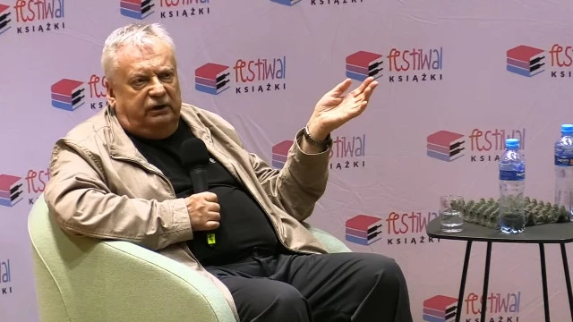 Сапковский бросил камень в огород Мартина и пообещал больше книг в цикле «Ведьмак»